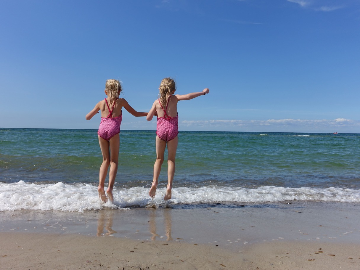 Kinder nackt am fkk strand